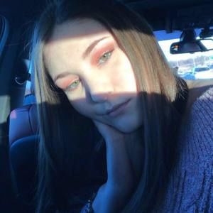 Meet your Posher, Radmila